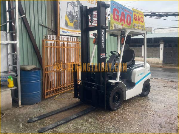 Xe nâng dầu UNICARRIERS FD25T4