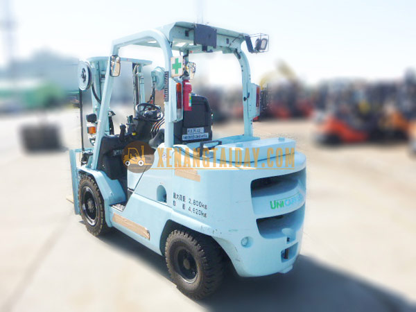 Xe Nâng Dầu UNICARRIERS FHD30T5