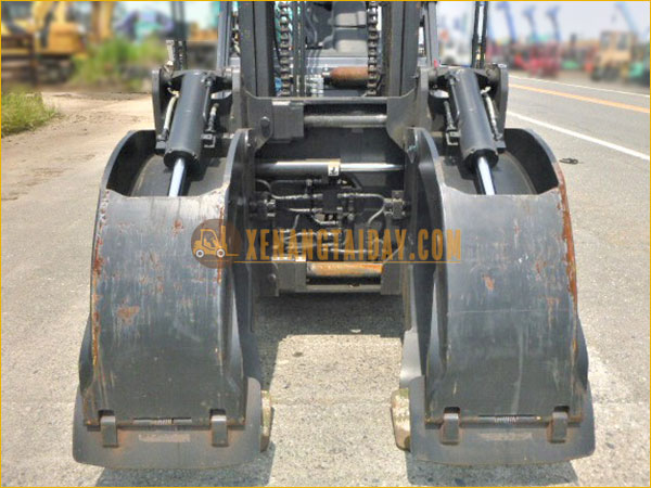 Xe nâng dầu UNICARRIERS FHD35T5S