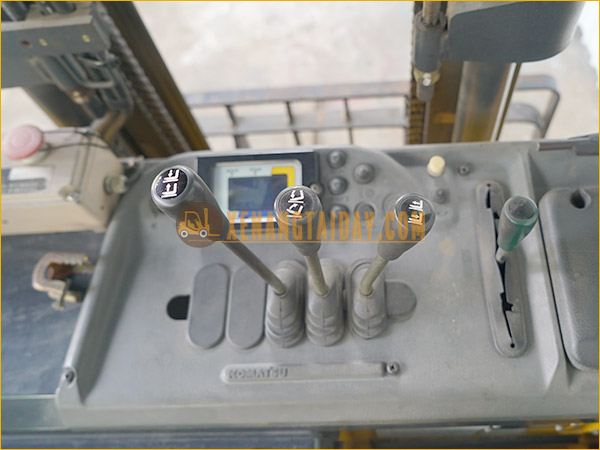 Xe nâng điện đứng lái KOMATSU FB09RC-12