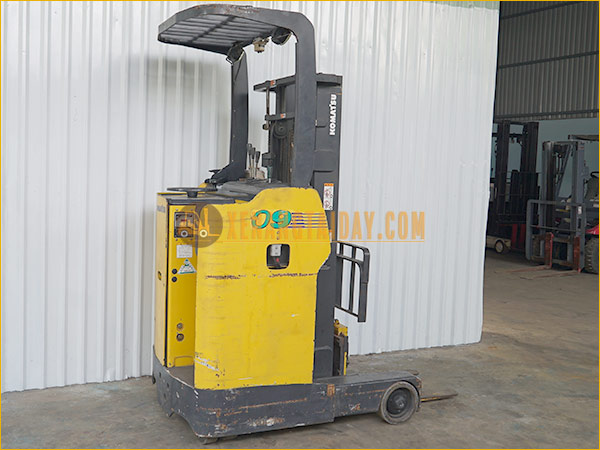 Xe nâng điện đứng lái KOMATSU FB09RC-12