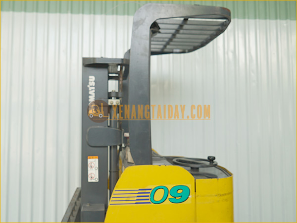 Xe nâng điện đứng lái KOMATSU FB09RC-12