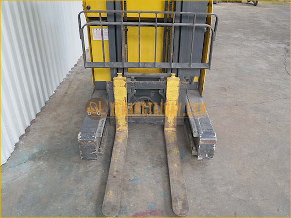 Xe nâng điện đứng lái KOMATSU FB09RC-12