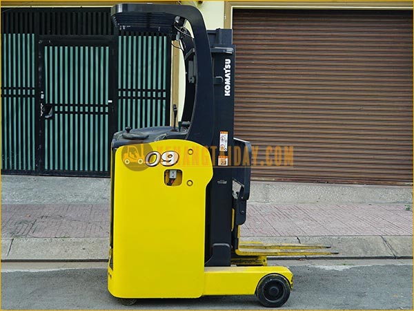 Xe nâng điện đứng lái KOMATSU FB09RS-14
