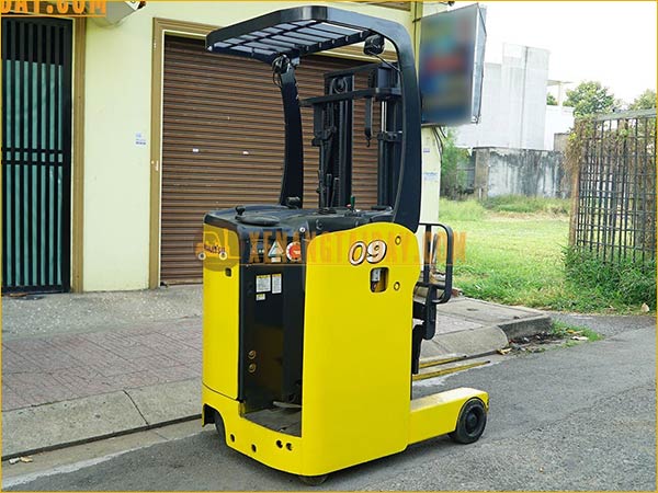 Xe nâng điện đứng lái KOMATSU FB09RS-14