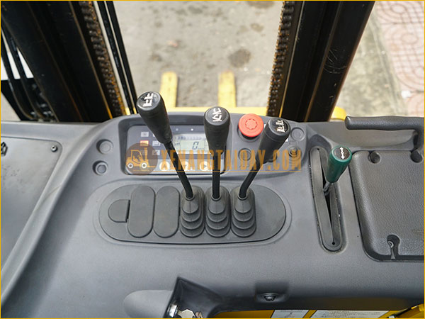 Xe nâng điện đứng lái KOMATSU FB09RS-15