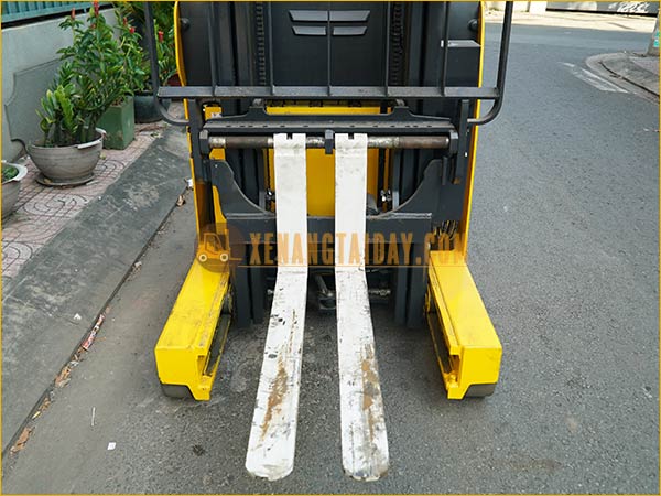Xe nâng điện đứng lái KOMATSU FB10RL-15