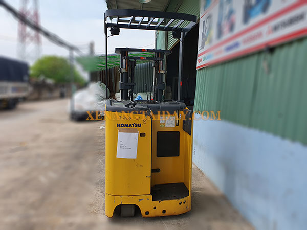 Xe nâng điện đứng lái Komatsu FB10RS-15