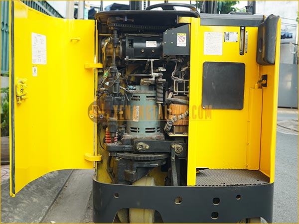 Xe nâng điện đứng lái KOMATSU FB13RCF-12