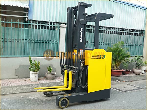 Xe nâng điện đứng lái KOMATSU FB13RCF-12