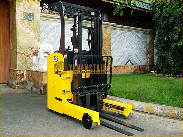 Xe nâng điện đứng lái KOMATSU FB13RS-14