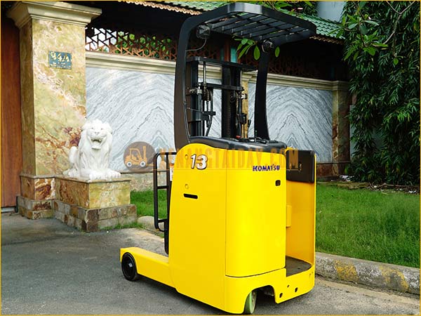 Xe nâng điện đứng lái KOMATSU FB13RS-14