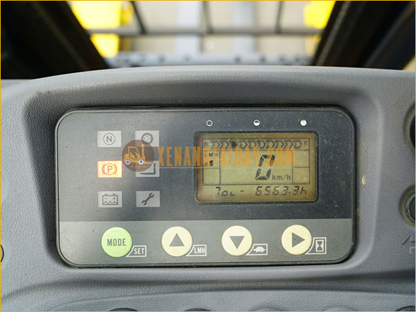 Xe nâng điện đứng lái KOMATSU FB14RL-15