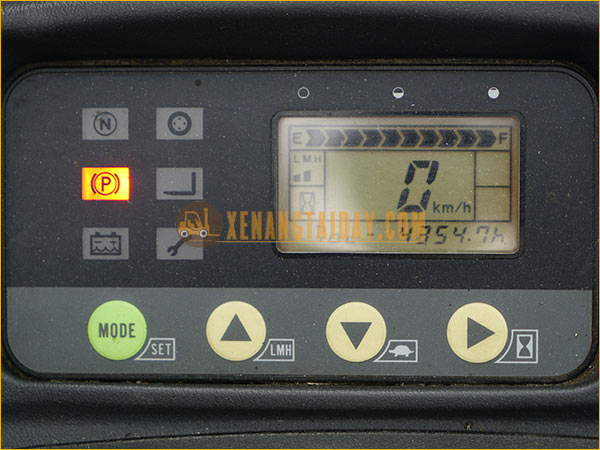 Xe nâng điện đứng lái KOMATSU FB14RL-15