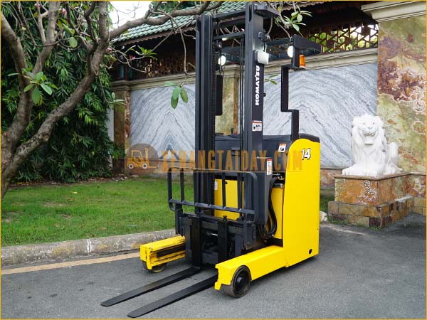 Xe nâng điện đứng lái KOMATSU FB14RL-15