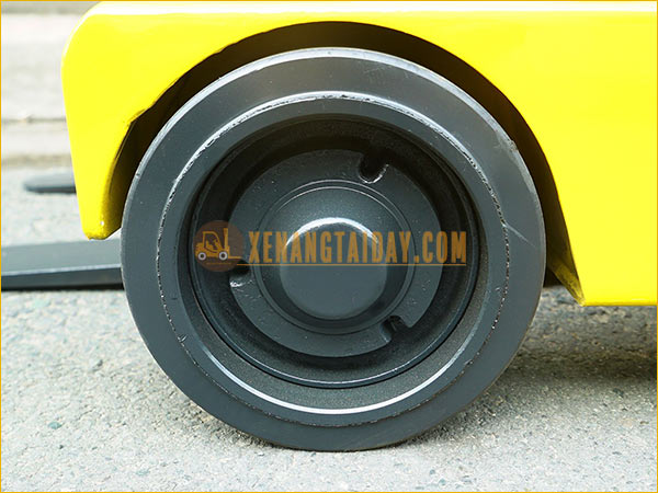 Xe nâng điện đứng lái KOMATSU FB15RL-14
