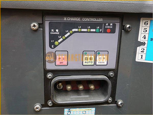 Xe nâng điện đứng lái KOMATSU FB15RL-15