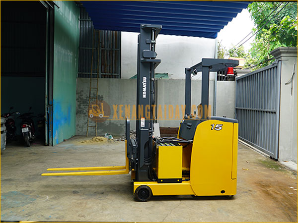 Xe nâng điện đứng lái KOMATSU FB15RL-15