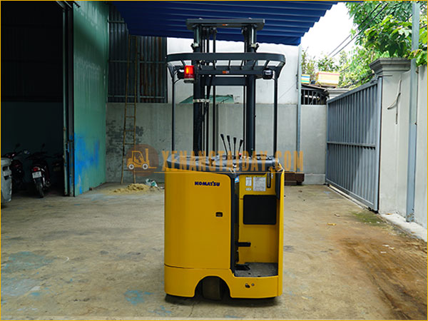 Xe nâng điện đứng lái KOMATSU FB15RL-15