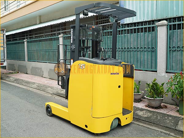 Xe nâng điện đứng lái KOMATSU FB15RL-15