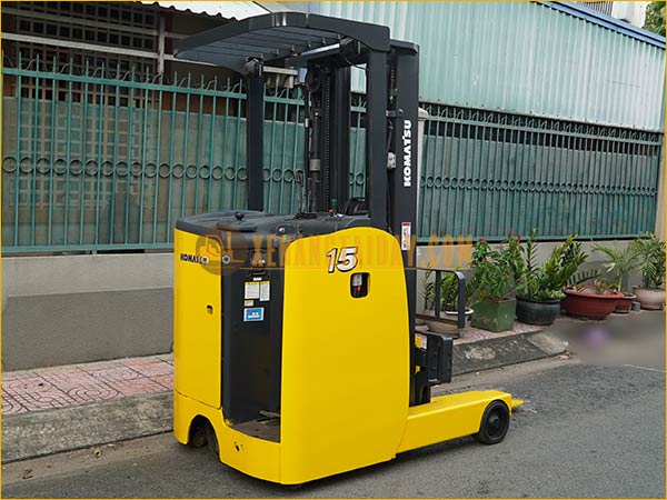 Xe nâng điện đứng lái KOMATSU FB15RL-15