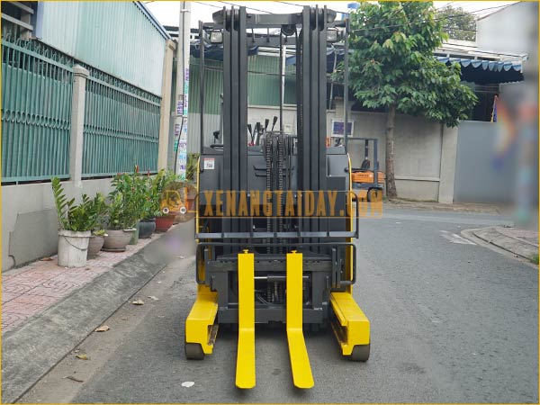 Xe nâng điện đứng lái KOMATSU FB15RL-15