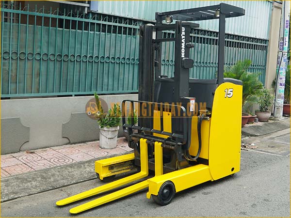 Xe nâng điện đứng lái KOMATSU FB15RL-15