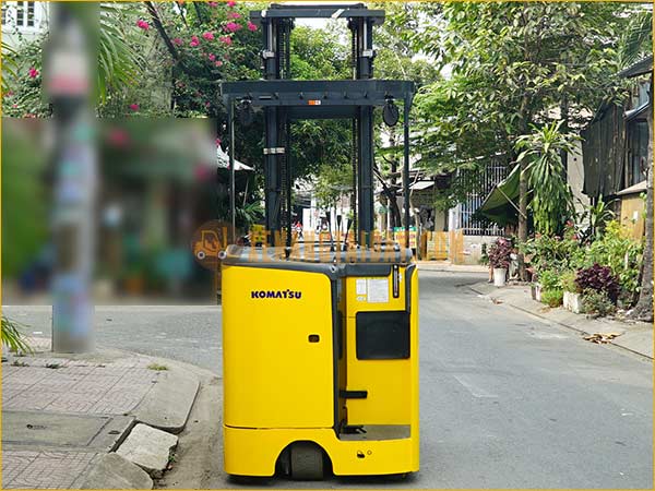 Xe nâng điện đứng lái KOMATSU FB15RL-15