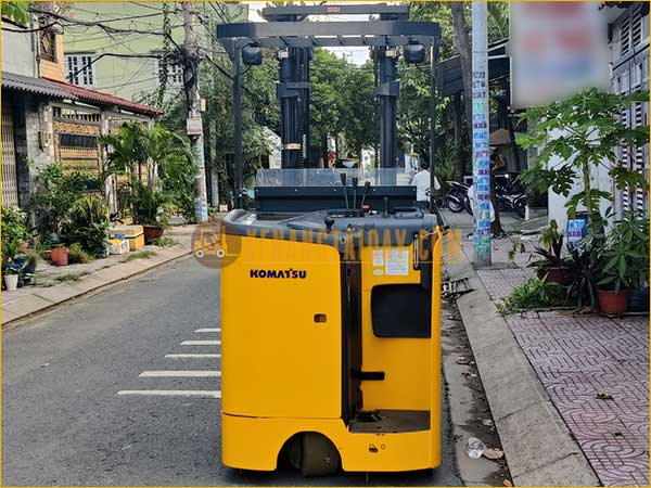 Xe nâng điện đứng lái KOMATSU FB15RL-15