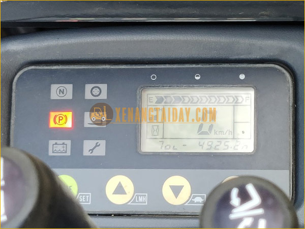 Xe nâng điện đứng lái KOMATSU FB15RL-15