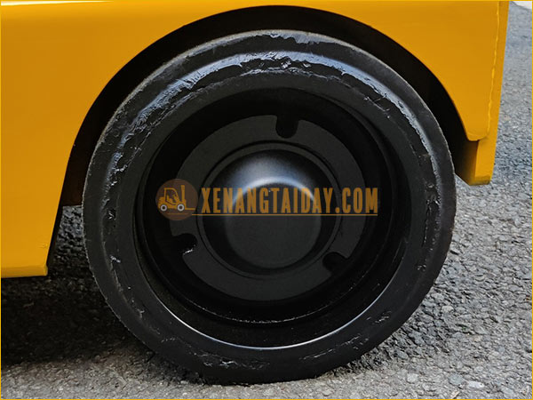Xe nâng điện đứng lái KOMATSU FB15RL-15