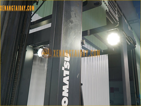 Xe nâng điện đứng lái KOMATSU FB15RL-15