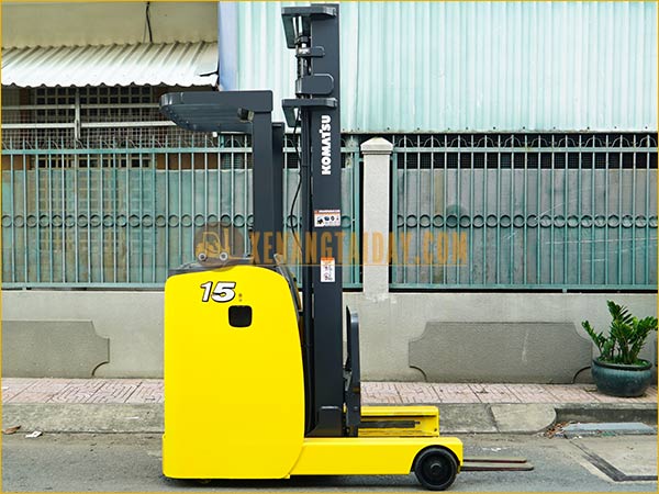 Xe nâng điện đứng lái KOMATSU FB15RL-15