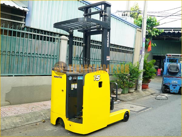 Xe nâng điện đứng lái KOMATSU FB15RL-15
