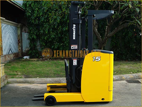 Xe nâng điện đứng lái KOMATSU FB15RL-15