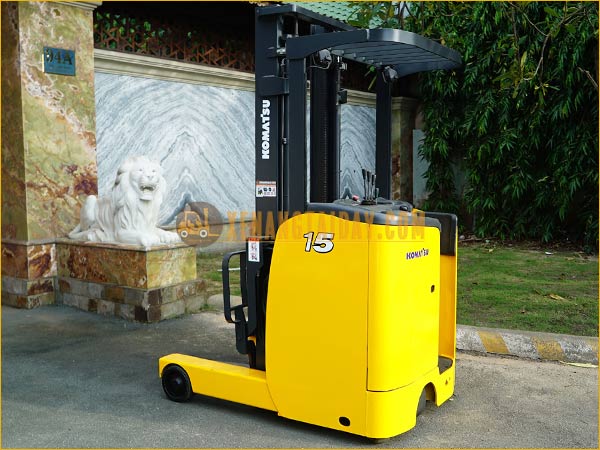 Xe nâng điện đứng lái KOMATSU FB15RL-15