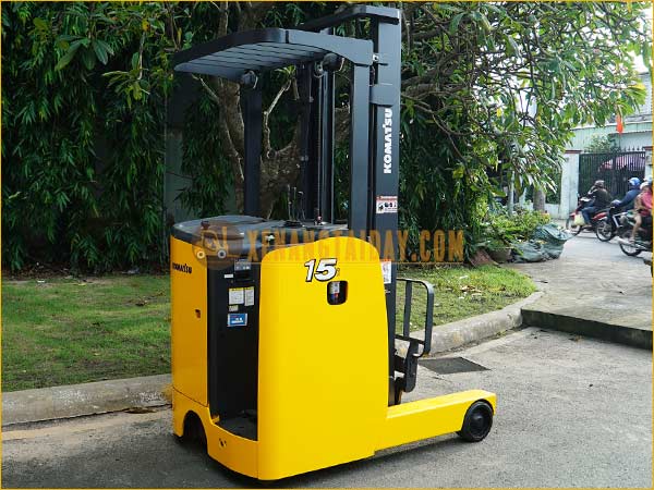 Xe nâng điện đứng lái KOMATSU FB15RL-15