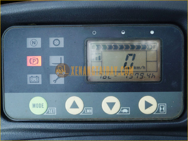 Xe nâng điện đứng lái KOMATSU FB15RL-15