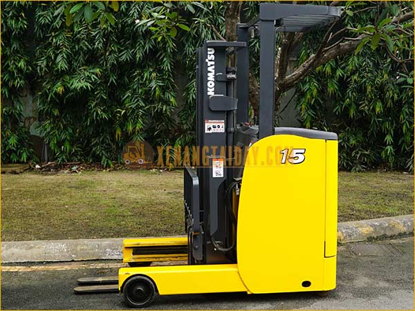 Xe nâng điện đứng lái KOMATSU FB15RL-15