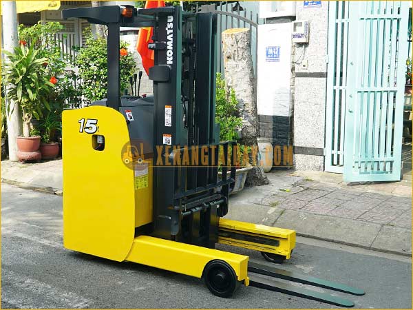 Xe nâng điện đứng lái KOMATSU FB15RP-15