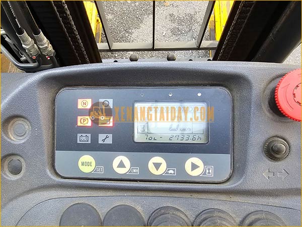 Xe nâng điện đứng lái KOMATSU FB15RS-15