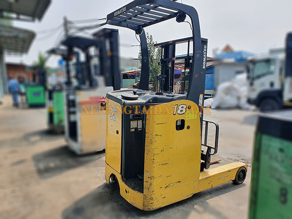 Xe nâng điện đứng lái Komatsu FB18RL-14