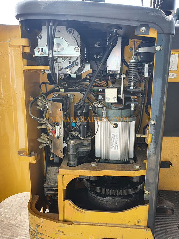 Xe nâng điện đứng lái Komatsu FB18RL-14