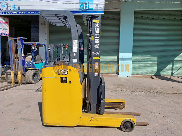 Xe nâng điện đứng lái Komatsu FB18RL-14