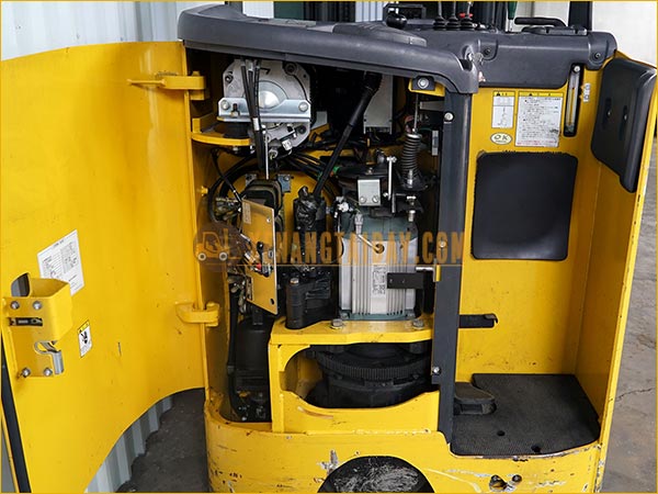 Xe nâng điện đứng lái KOMATSU FB18RL-14