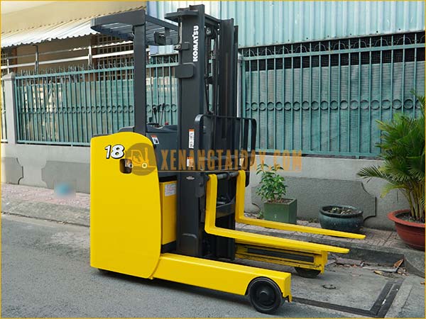 Xe nâng điện đứng lái KOMATSU FB18RL-15