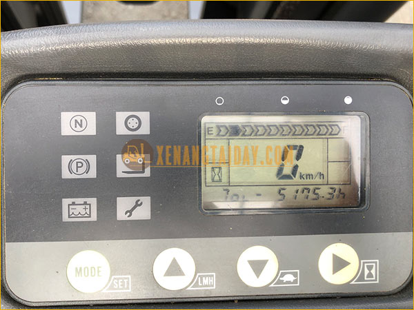 Xe nâng điện đứng lái KOMATSU FB18RL-15