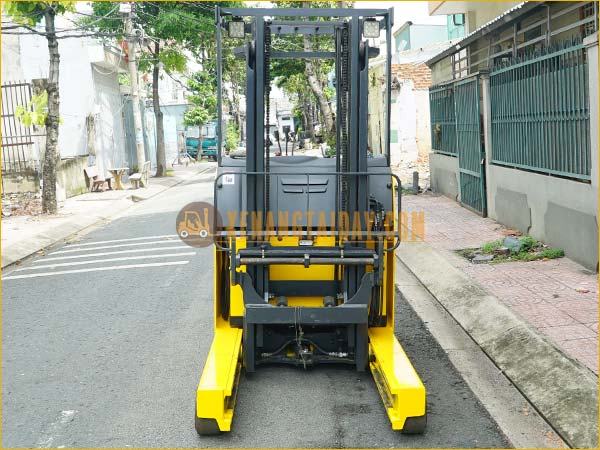 Xe nâng điện đứng lái KOMATSU FB18RL-15
