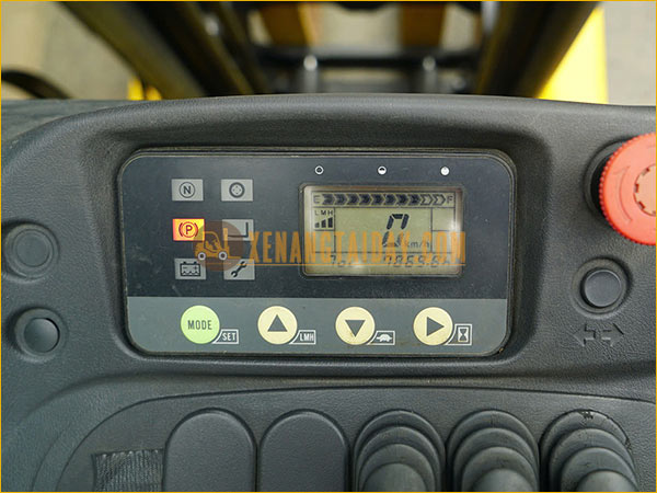 Xe nâng điện đứng lái KOMATSU FB18RL-15