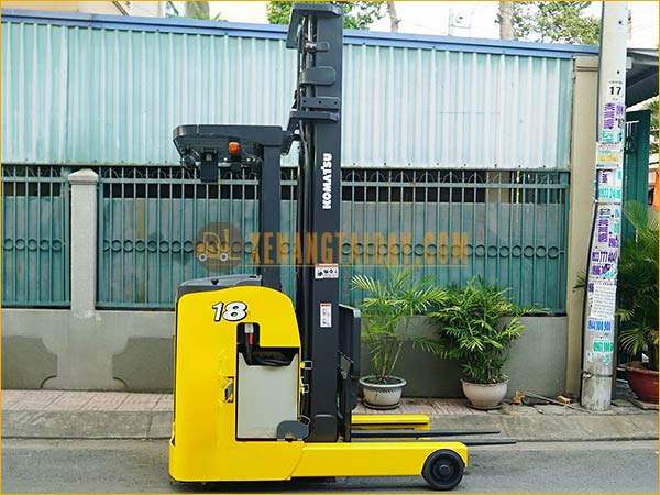 Xe nâng điện đứng lái KOMATSU FB18RL-15 gắn pin lithum 48V - 280Ah PKGFF48280